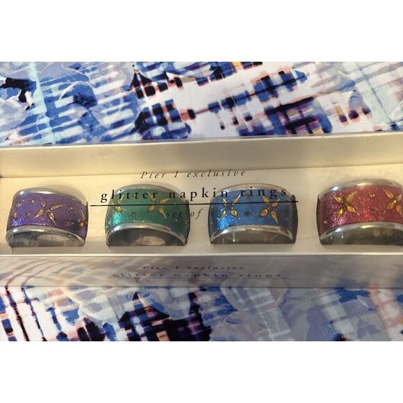 PIER 1 -Glitter Napkin Rings Set Of 4 (New) - Picture 1 of 10